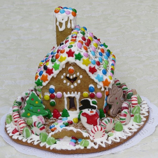 Gingerbread House Tea Cosy