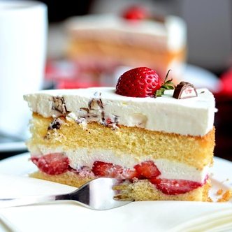 Cake-Inspired Cube Tissue Box Cover