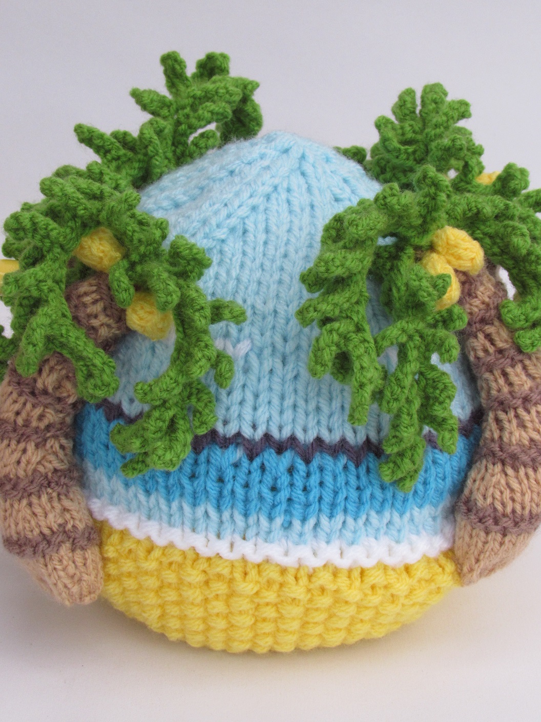Palm Tree Beach knitting pattern