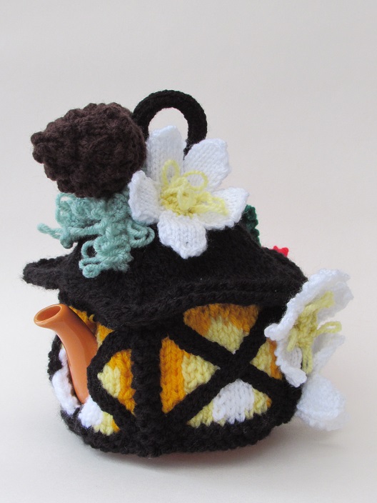 Christmas Lantern tea cosy