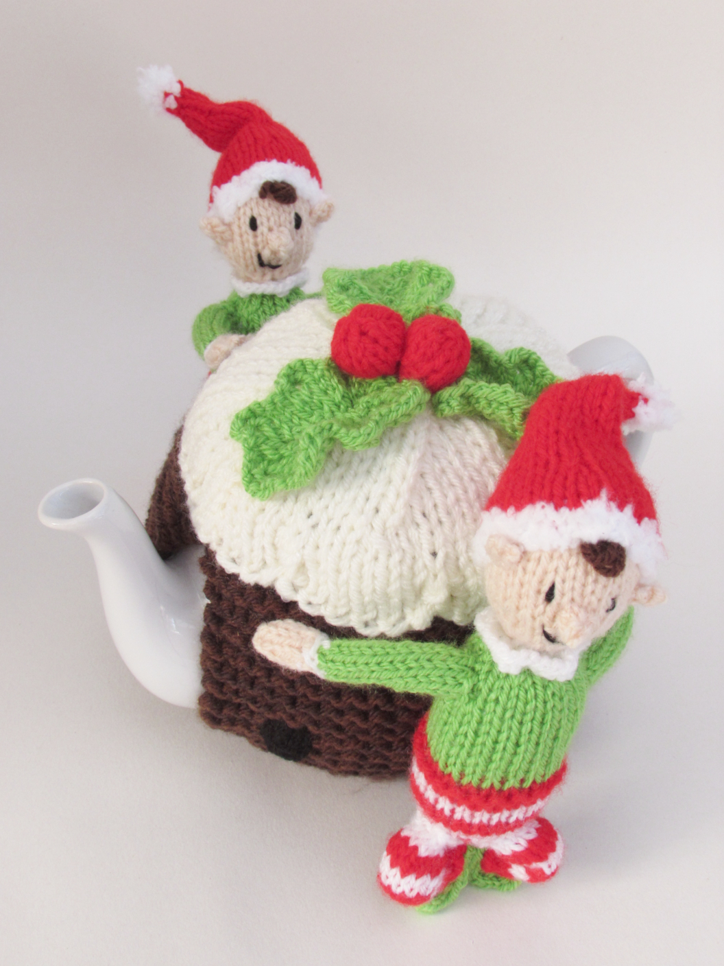 Elves and Christmas Pudding tea cosy