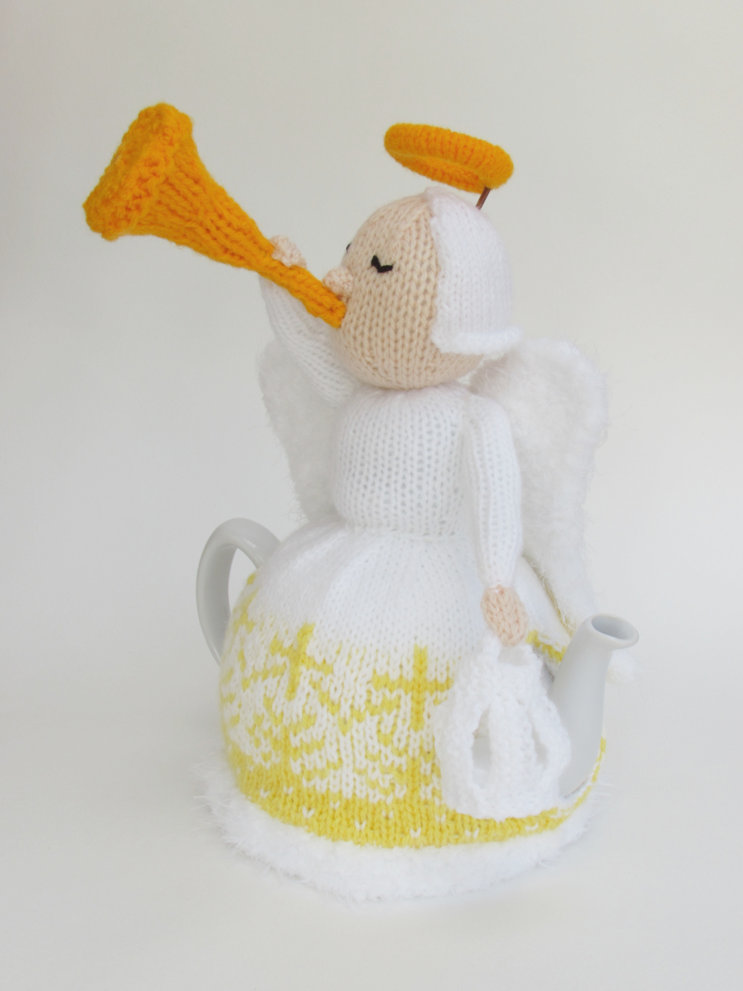 Heavenly Brew Christmas Angel knitting pattern