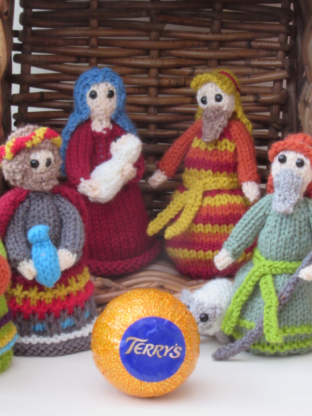 Terry’s Chocolate Orange Nativity knitting pattern