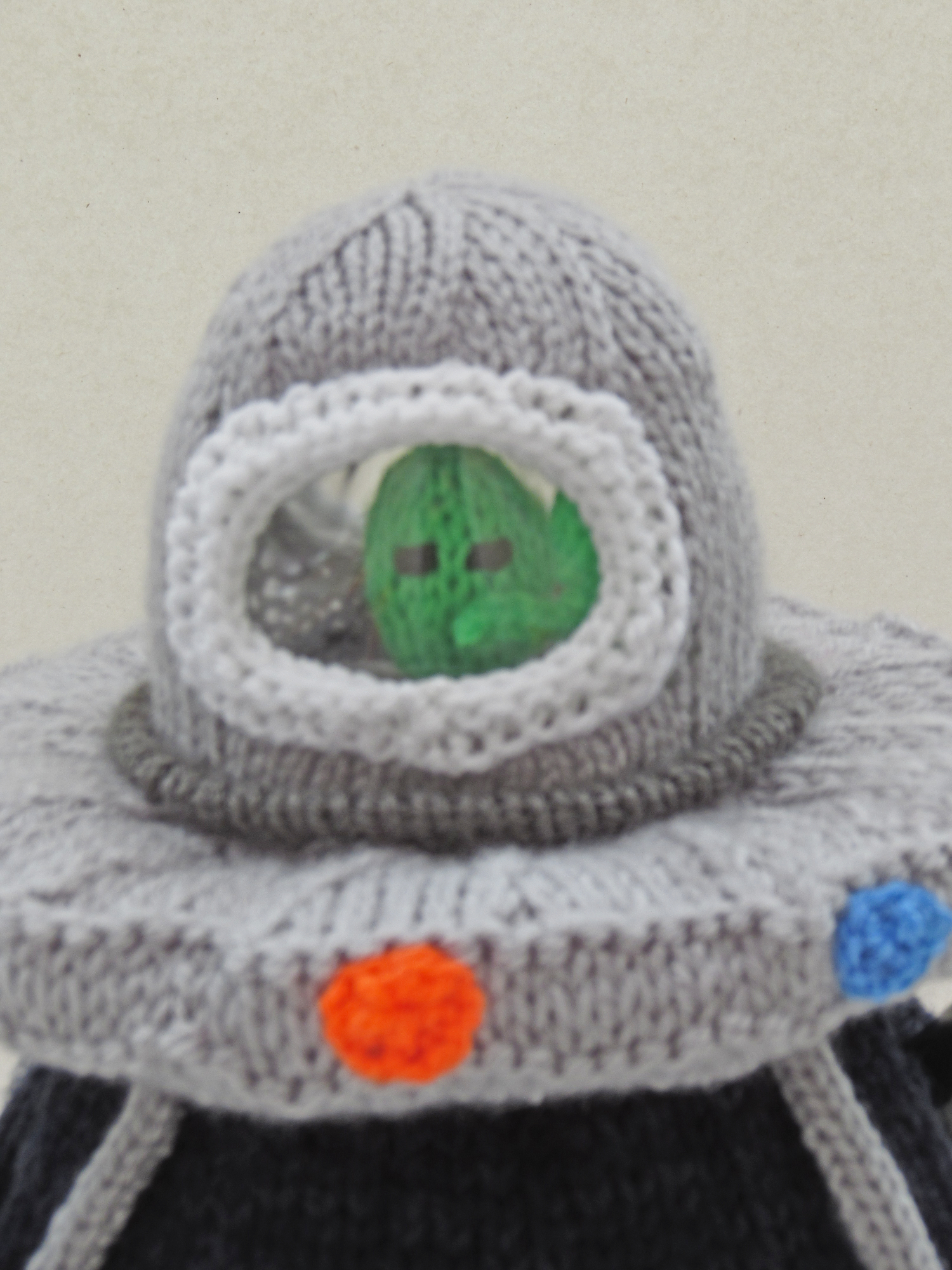 Alien Spaceship knitting pattern